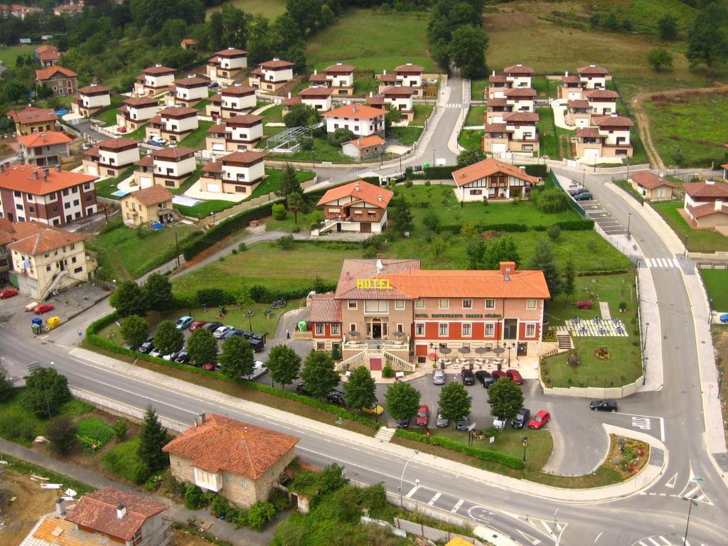Hotel Erreka Güeñes Buitenkant foto