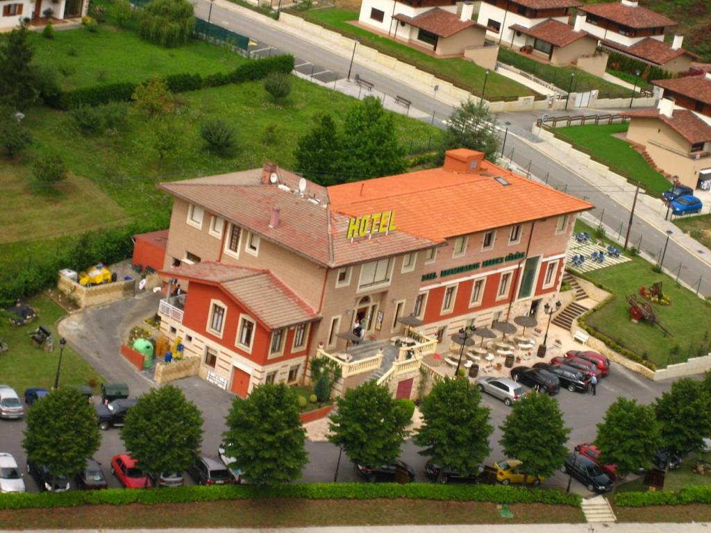 Hotel Erreka Güeñes Buitenkant foto