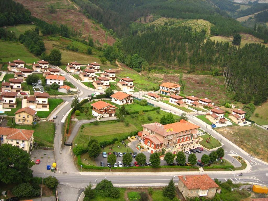 Hotel Erreka Güeñes Buitenkant foto