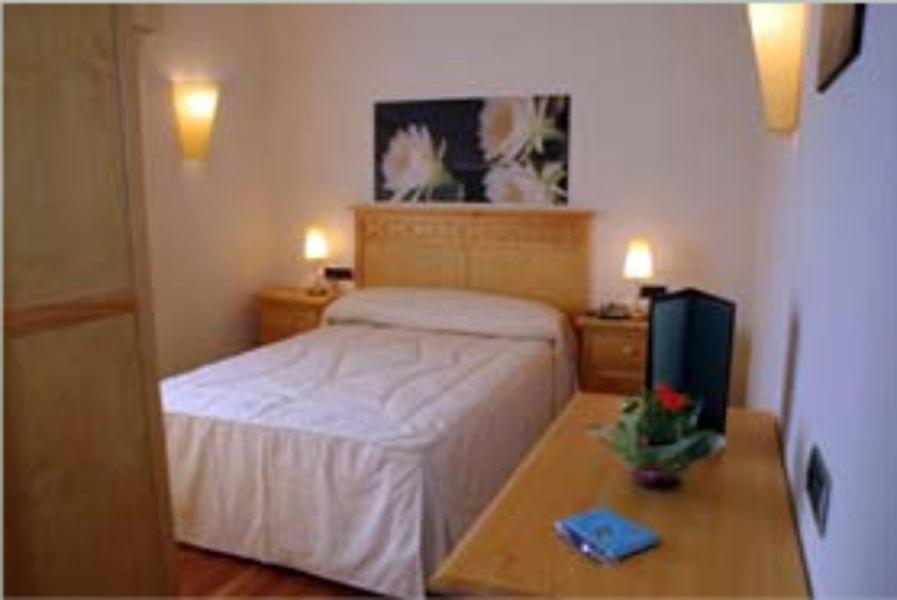 Hotel Erreka Güeñes Buitenkant foto