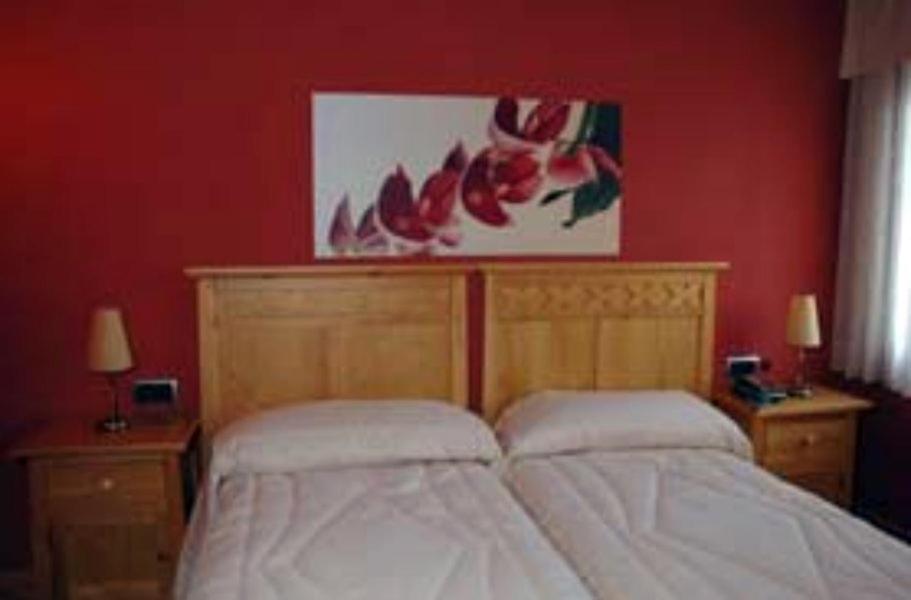 Hotel Erreka Güeñes Buitenkant foto